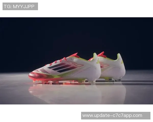 探索adidas足球官网尽享顶级足球装备与最新赛事资讯 探索adidas足球官网尽享顶级足球装备与最新赛事资讯